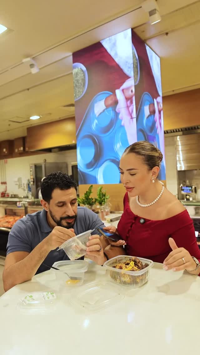 Instagram post by @doduooo for Carrefour. Caption reads: مع كارفور الكل كسبان ! 🎁 @carrefouruae 

جوائزنا....