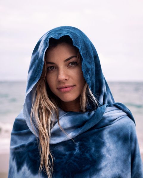 Instagram post by @kristinarec for Sand Cloud. Caption reads: [...] am soooo ready for summer!
@sand_cloud....