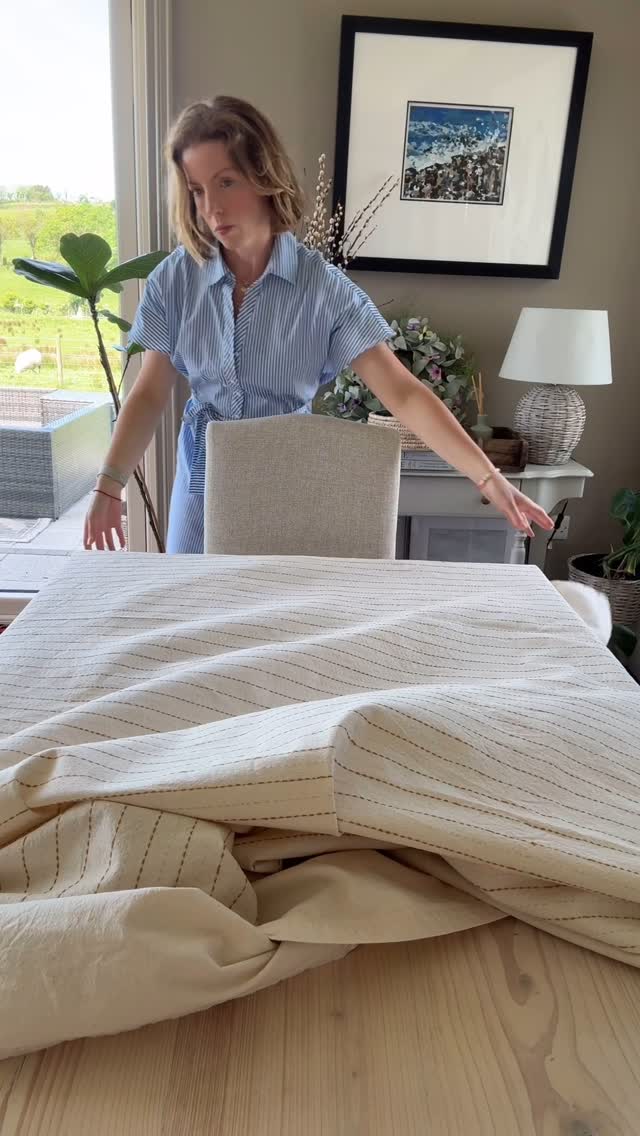 Instagram post by @sixatno.5 for Malacasa. Caption reads: [...] beautiful set of Tara crockery from....