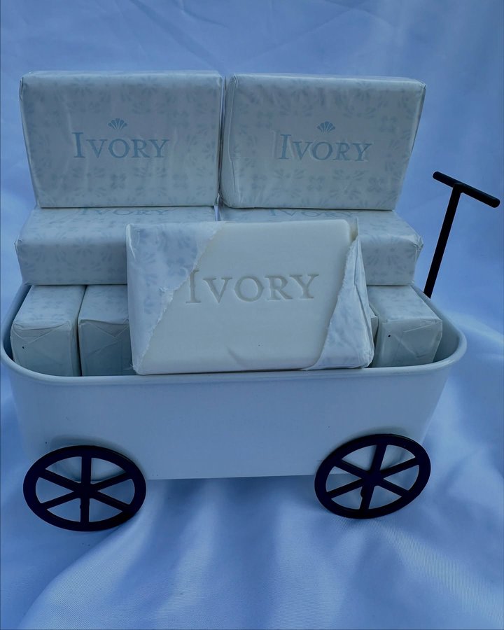 Instagram post by @jessiesgirl_2005 for Ivory Soap. Caption reads: [...] were gifted to me by @influenster &....