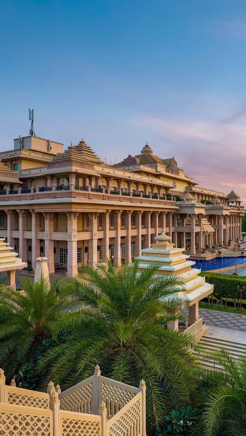 Instagram post by @riteshxmahar for ITC Hotels. Caption reads: [...] your perspective via the link in @ITCHotels’....