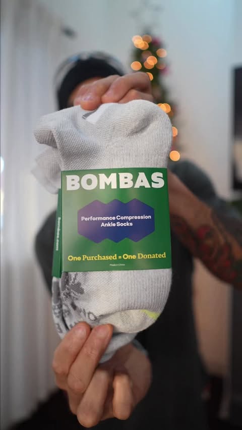 Instagram post by @kellenrunsphilly for Bombas. Caption reads: Shop @bombas this holiday season & give the gift....