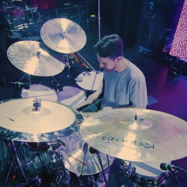 Instagram post by @brad_bramer for Sennheiser. Caption reads: Drum mics this week for HSC CAMP:

	•	Kick In:....