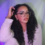 Instagram post by @bluesette_al3xis for ana luisa. Caption reads: [...] #contentcreator #beauty @analuisany....