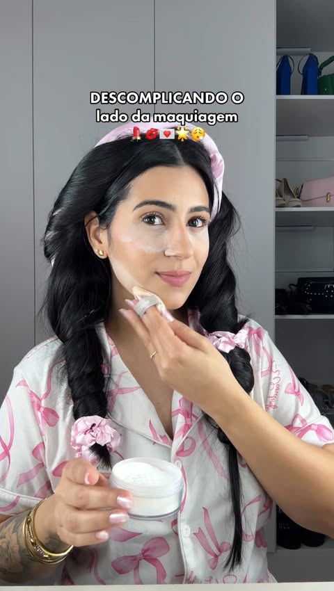 Instagram post by @annacarlalins for Mercado Livre. Caption reads: Prepara o print amiga 📸💌🤫🆘💋

Id: ANACA1-CMME....