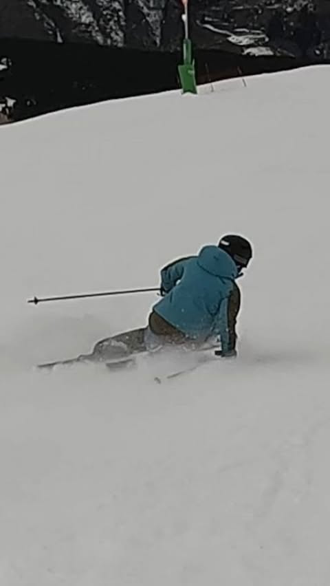 Instagram post by @d.alonso80 for Oakley. Caption reads: Slipping into the zone🙂‍↔️⛷️

@oakleyskiing....