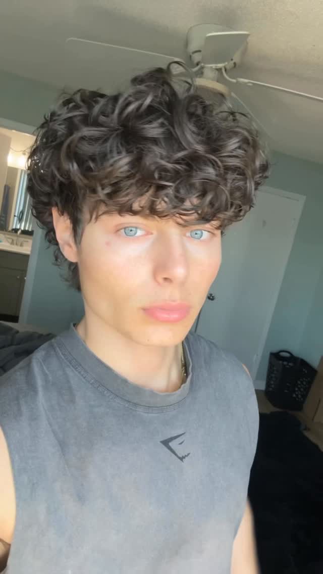 Instagram post by @tyrounsaville1 for Gorilla Mind. Caption reads: [...] 
 
-  Use code “TY” for 10% off on....