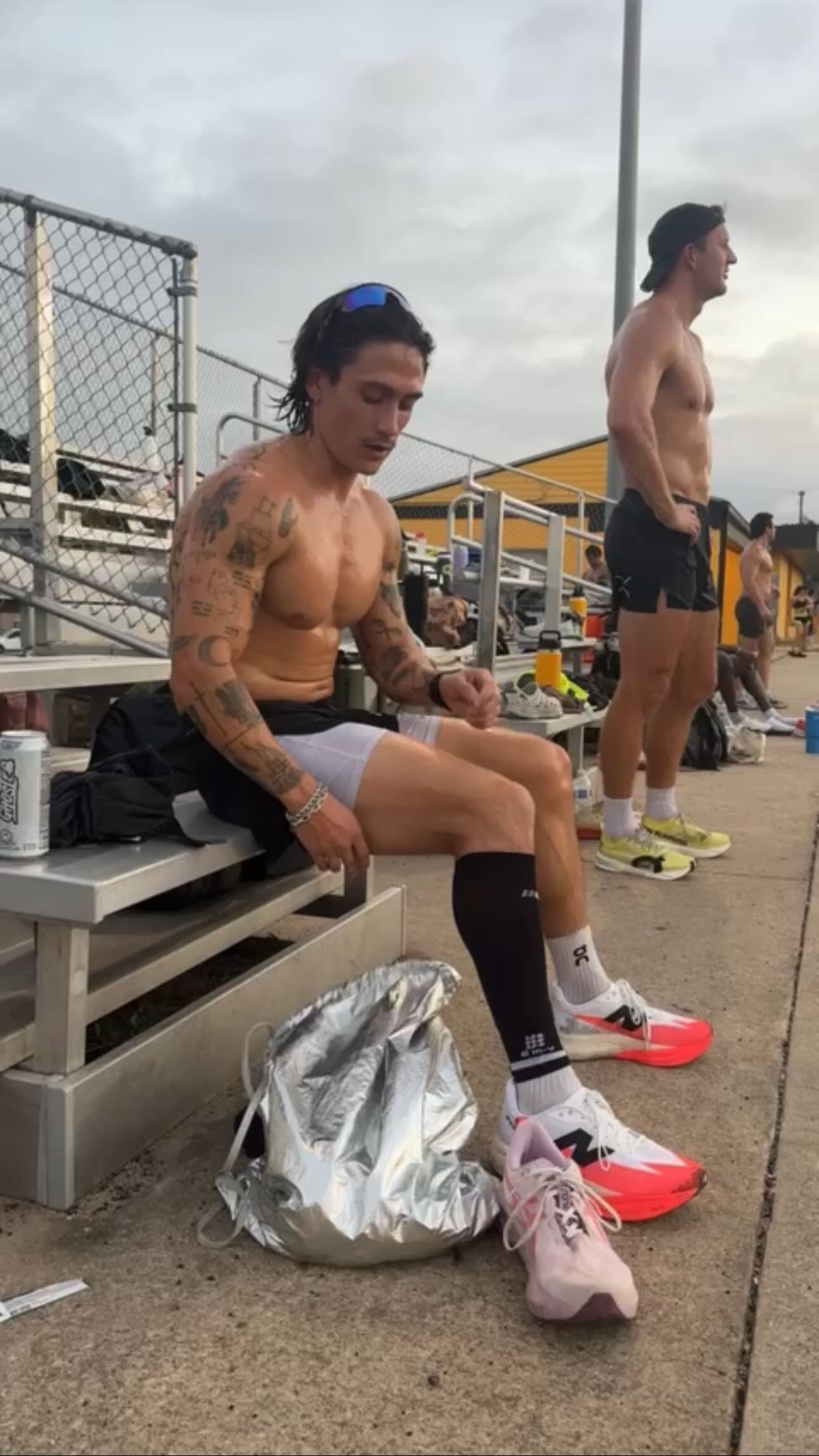 Instagram post by @ethankwon for Linear Bar. Caption reads: [...] Go check out their fall sale at linearbar.