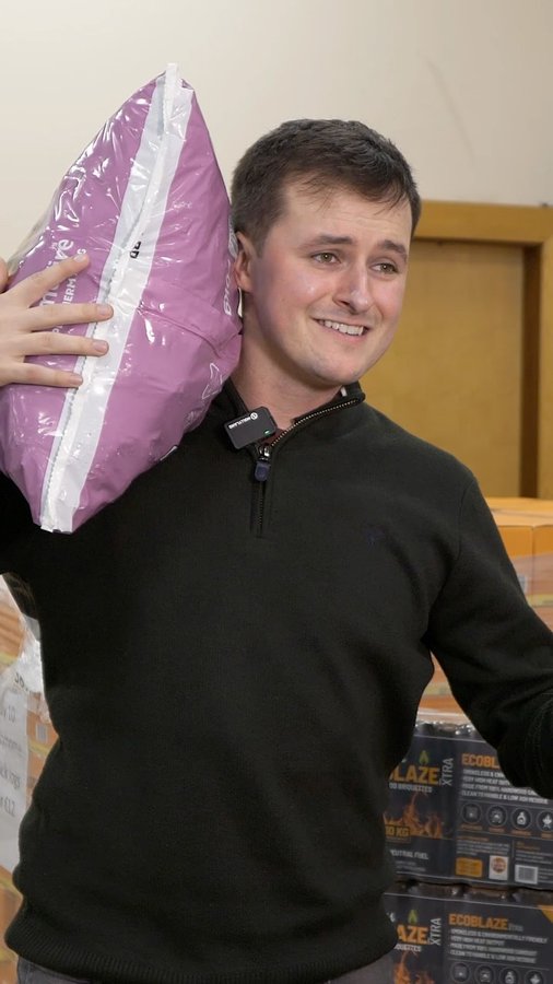 Instagram post by @kerry.cowboy for Farm & Home Store. Caption reads: 🥳🎉 Competition Time 🎅🏻🔥

Are you frozen?! 🥶....