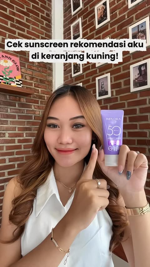 Instagram post by @yuliyantiiiii_ for Implora. Caption reads: [...] sunscreen viral yang dipake mba kun!....