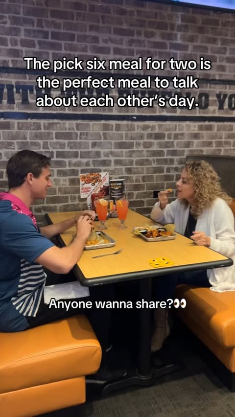 Instagram post by @yacobmyers for Buffalo Wild Wings. Caption reads: Buffalo Wild Wings was the perfect place for my....