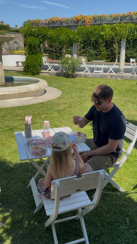 Instagram post by @avas_flavours for b.box for kids. Caption reads: [...] so ready for days like this with....