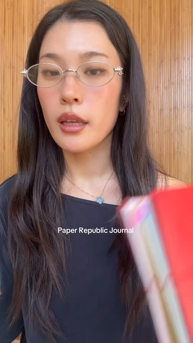 Instagram post by @danna.yang for paper republic. Caption reads: [...] DANNAPR30 for 30% off bundles :)....