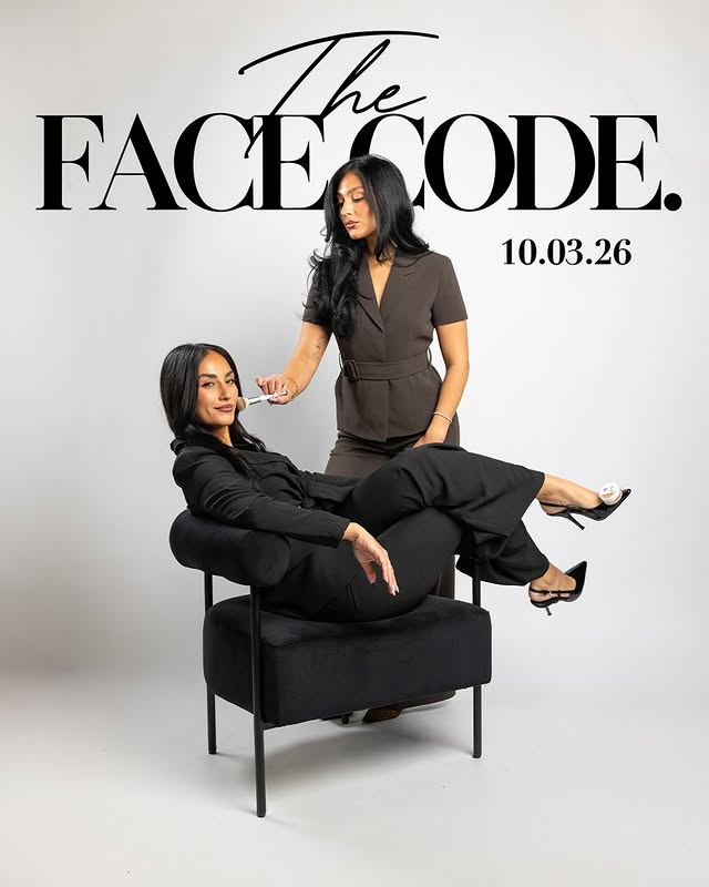 Instagram post by @knotreallytwins for IT Cosmetics. Caption reads: [...] Code: Partnering with Urban Decay & IT....