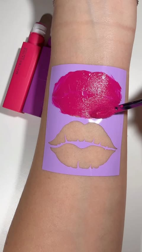 Instagram post by an influencer for Maybelline New York. Caption reads: Pink and purple lips @maybelline *gifted* #swatch....