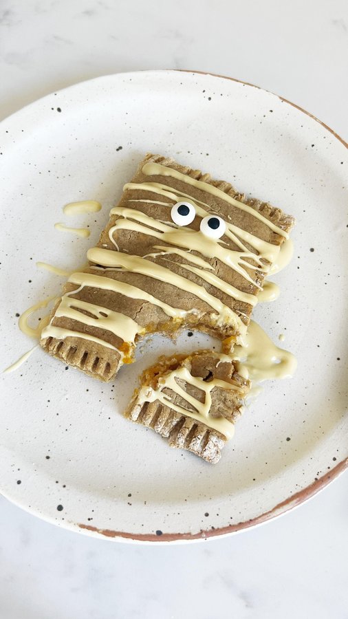 Instagram post by @alexarciab for Protein Works. Caption reads: PUMPKIN POP TARTS 

✅ Easy to make ✅ High....