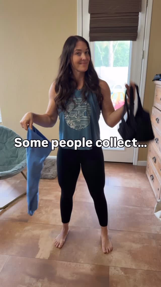 Instagram post by @thephysiofix for Senita Athletics. Caption reads: 🚨Senita Giveaway🚨

We’re teaming up with @senita....