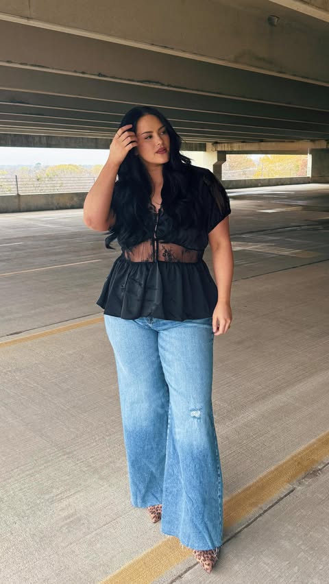 Instagram post by @lindseyjpressley for Torrid. Caption reads: comment NYE and I’ll send outfit details to you 🥰....