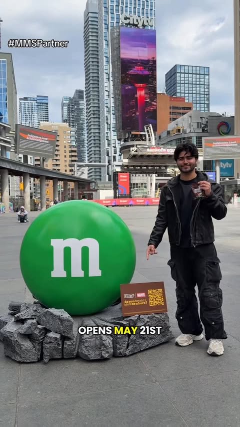 Instagram post by @liamlovesmovies for M&M’S. Caption reads: [...] WE HAVE A MULTIVERSE BREACH! 🇨🇦🍫 M&M’S x....