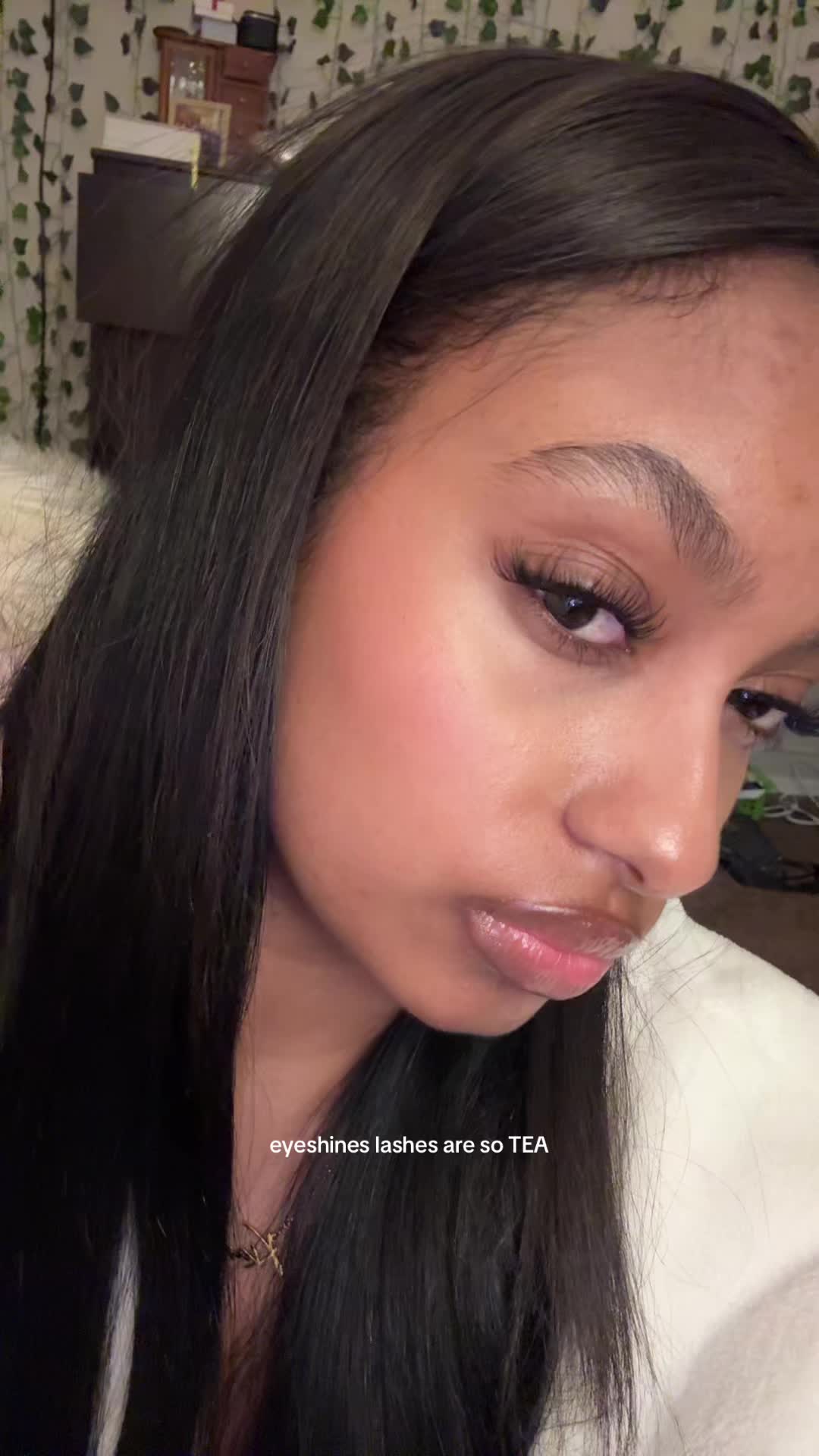 TikTok post by @alexuskianah for Eyeshine Cosmetics. Caption reads: [...] #tiktokshop #eyeshine @Eyeshine Cosmetics.