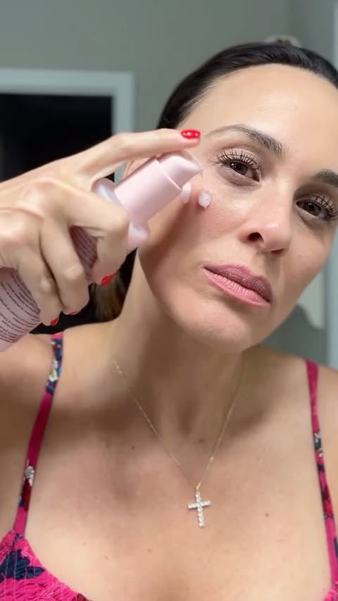 Instagram post by @_sandragoelz_ for INNBEAUTY PROJECT. Caption reads: [...] start with a better cleanse.....