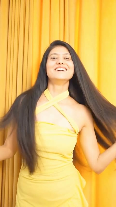 Instagram post by @shivani_saumya for AGARO Lifestyle. Caption reads: “Meet the AGARO Volumizer HV2179 Hair Dryer 💖 ✔....