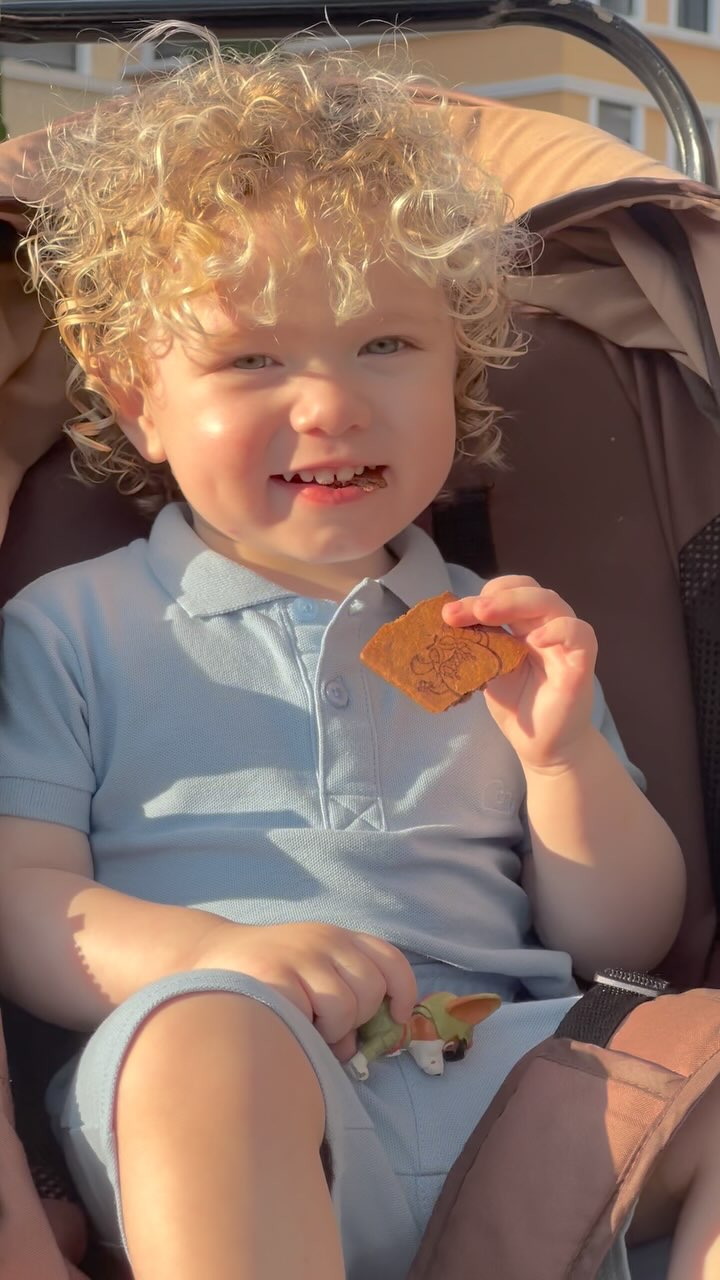 Instagram post by @stefanogabriel_vf for Gerber Childrenswear. Caption reads: @stefanogabriel_vf 🤍✨
————————————

Outfit:....