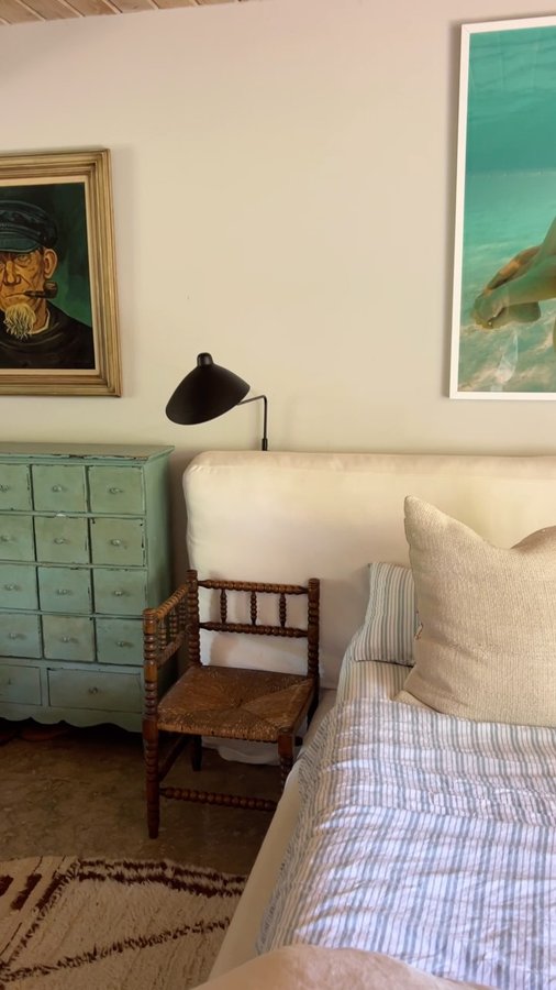 Instagram post by @cortezhelene for Coyuchi. Caption reads: [...] percale sheets? Absolute perfection.....