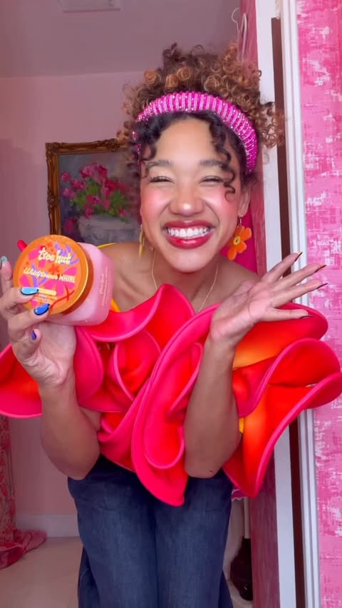 Instagram post by @colormecourtney for Treehut. Caption reads: #treehutpartner 👋🏾 HEY ✨ This is your year to....