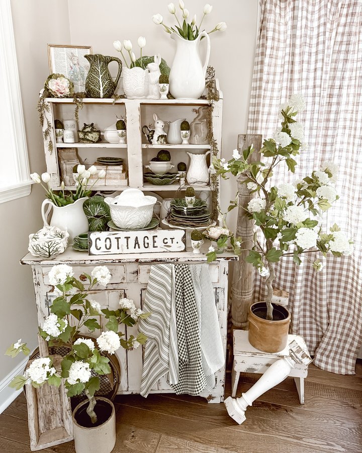 Instagram post by @our.cozy.little.home for The Cottage Journal. Caption reads: 🫶 SUNDAY STILLS 🫶

Welcome back for another week....