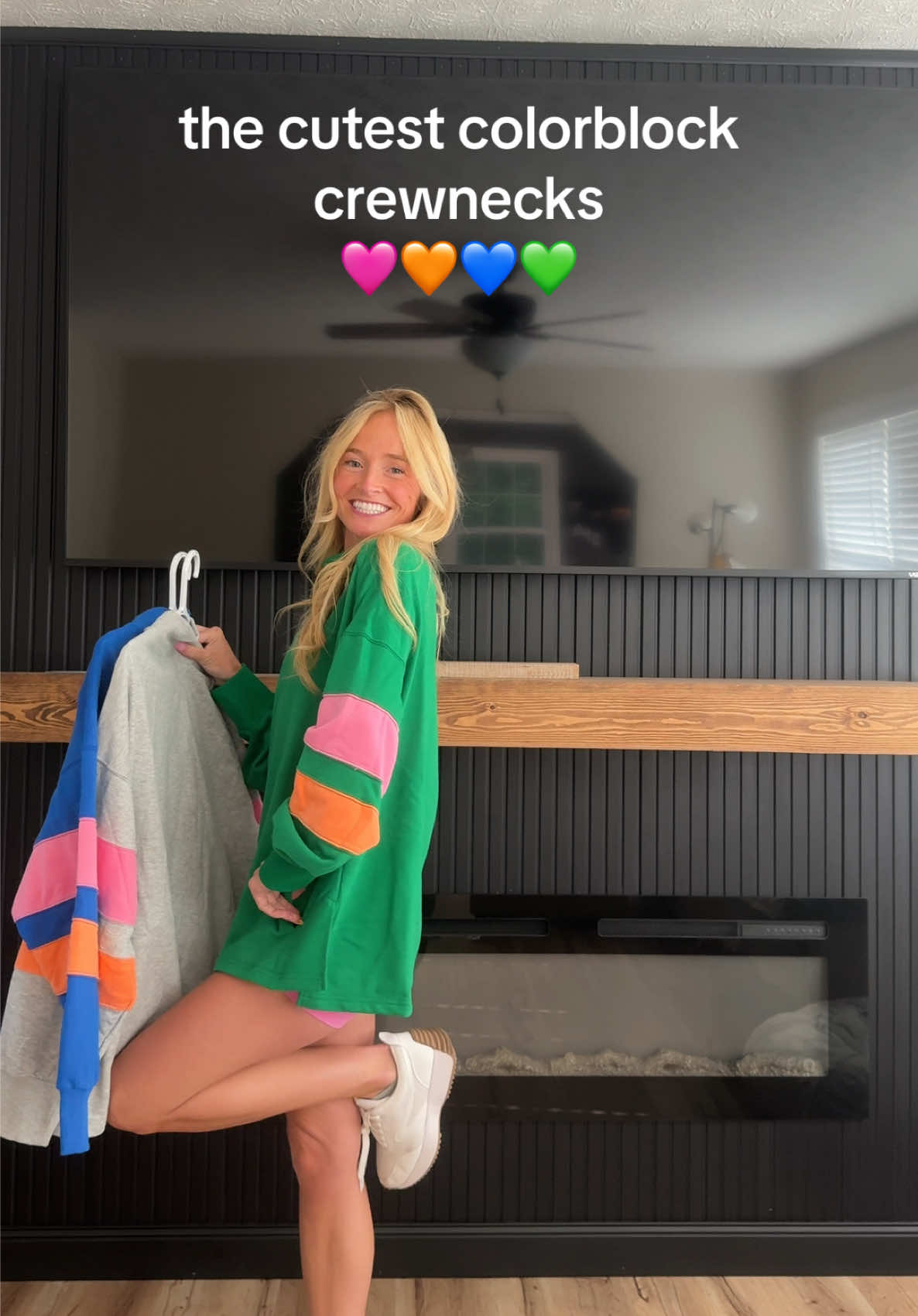 TikTok post by @paytendavis7 for Fisoew Fashion. Caption reads: @Fisoew Fashion every color is adorable 🤩🧡🩷🤌🏼.