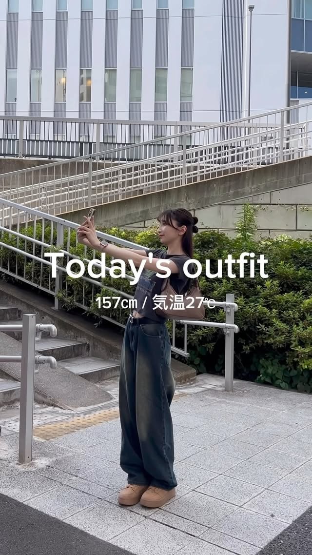 Instagram post by @__mio_3o for MOUSSY. Caption reads: [...] #ZOZOTOWN #ootd #todayoutfit #MOUSSY #マウジー....