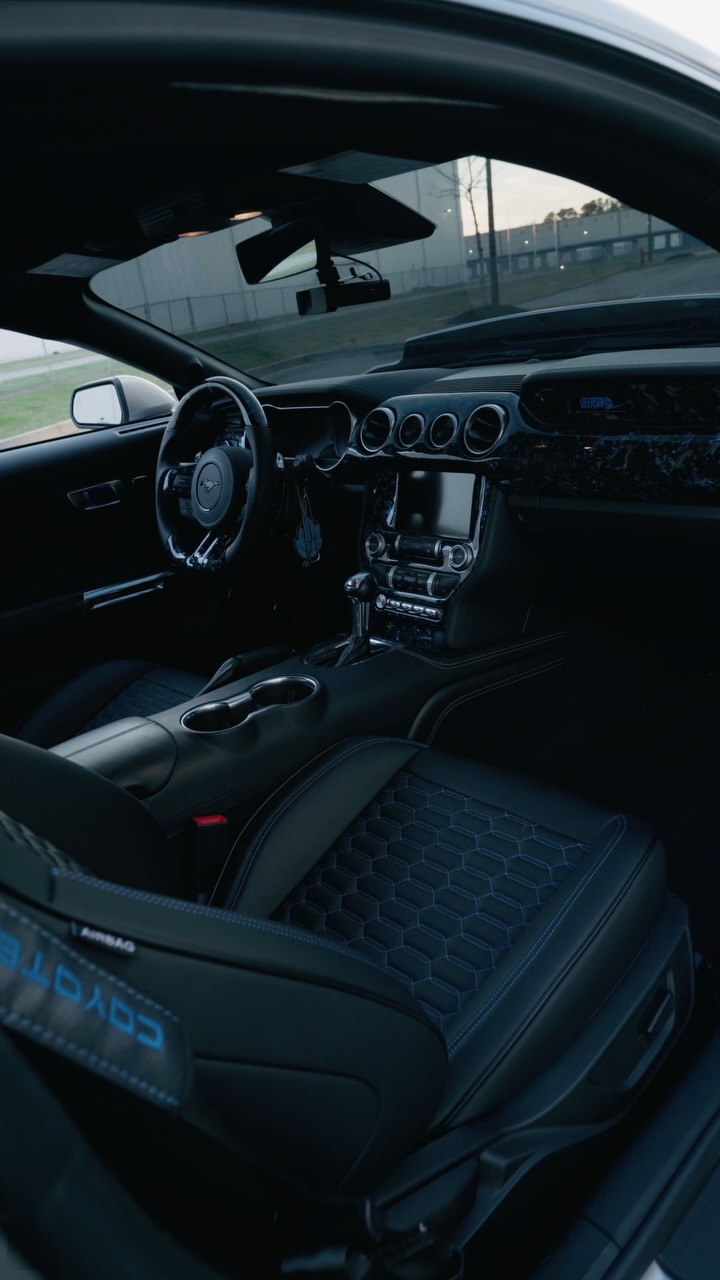 Instagram post by @veer5oh for Kustom Interior. Caption reads: The vision stays bigger than the obstacles.

📸....