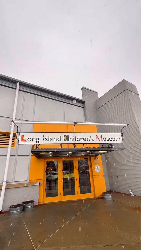 Instagram post by @kidsdayoutli for Discover Long Island. Caption reads: Add this to your Long Island bucket list ✔️
The....