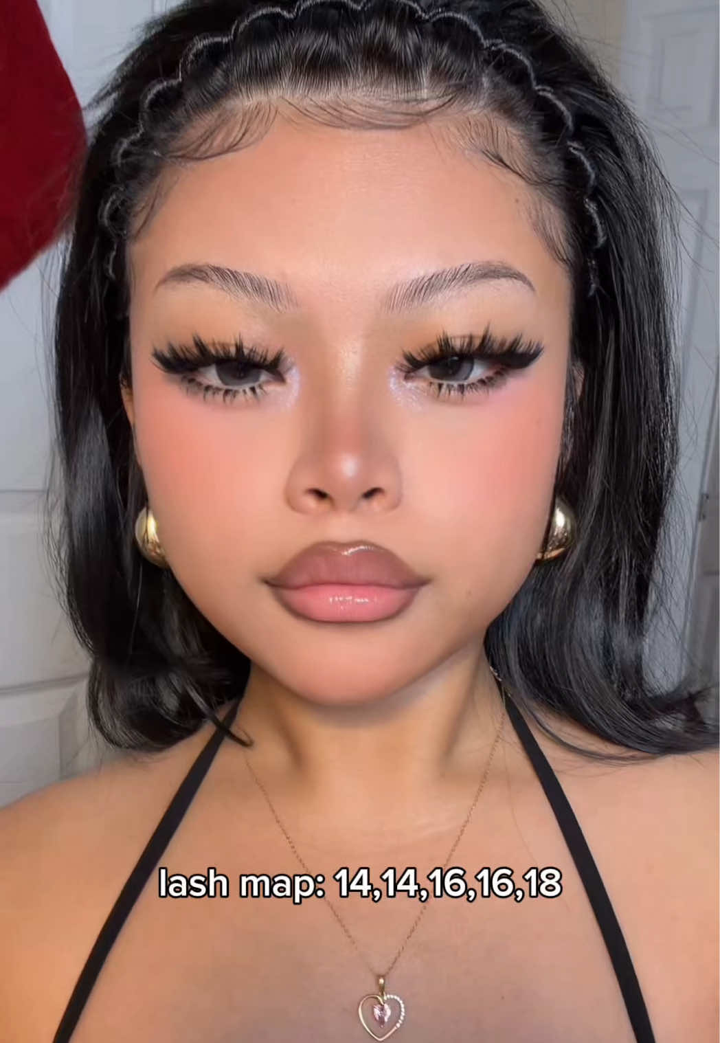 TikTok post by @noe26384992 for BQ Lash. Caption reads: #fyp #lashes @B&QLASH.