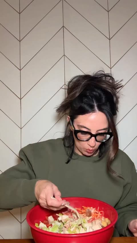 Instagram post by @the_burratababe for WeightWatchers. Caption reads: [...] absolute most, kind of like Gronk.....