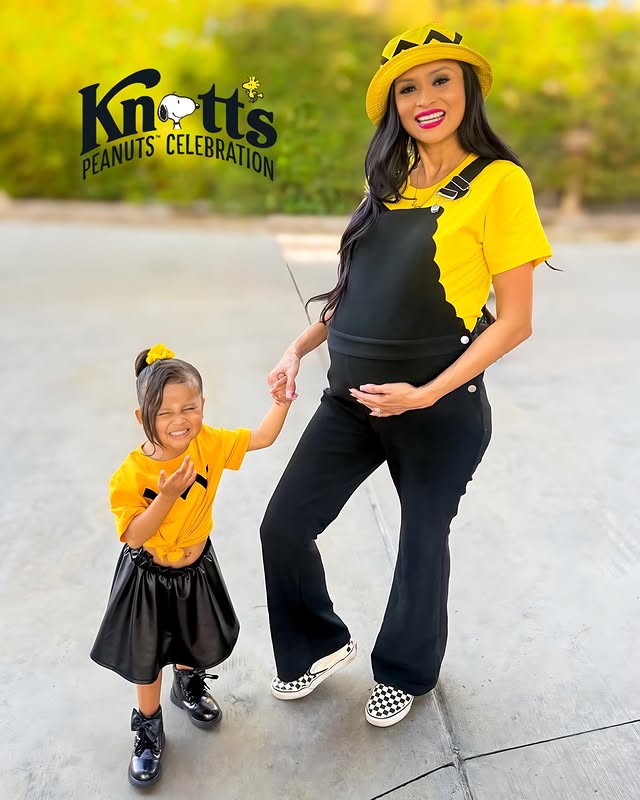 Instagram post by @mr_williamzz for Knott's Berry Farm. Caption reads: 💛 @knottsberryfarm #KnottsPEANUTSCelebration....