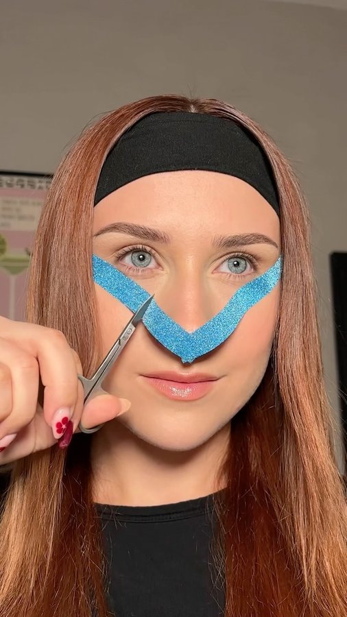 Instagram post by @chloeandcosmetics for About-face Beauty. Caption reads: [...] divine palette*giftad
@aboutfacebeauty....