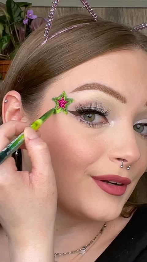Instagram post by @breyonnafaye for MOIRA Cosmetics. Caption reads: [...] MAKEUP!!✨So obsessed with these....