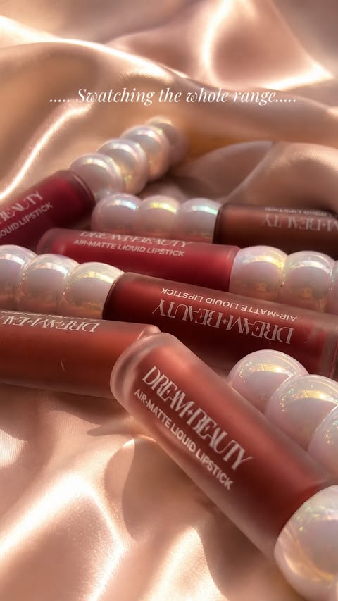 Instagram post by @bengali_belle for NAP by Nykaa. Caption reads: [...] dreambeautyuniverse @napbynykaa #DreamBeauty....