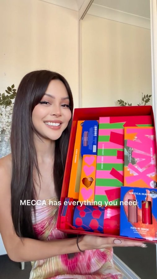 Instagram post by @lilymaymac for MECCA. Caption reads: Your holiday guide to gifting your glowiest....