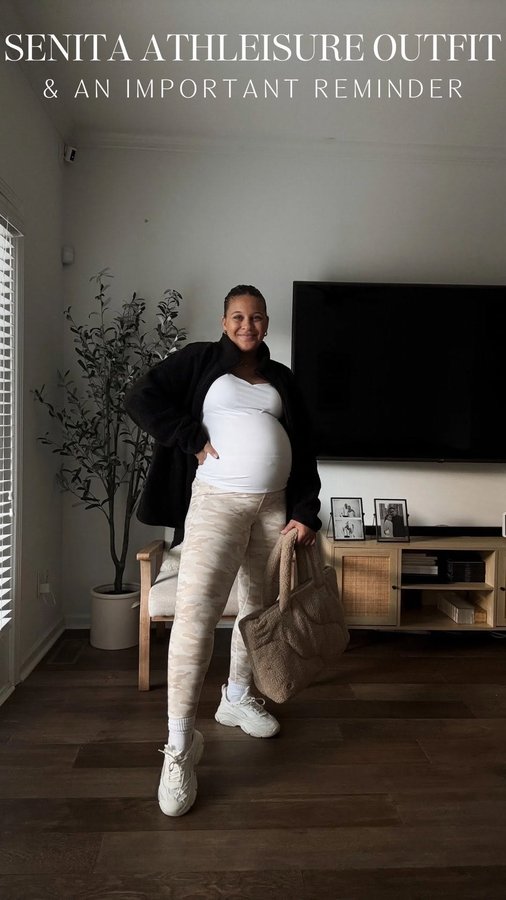 Instagram post by @laurenelyce for Senita Athletics. Caption reads: Feeling confident, strong & EMPOWERED ✨ obsessed....