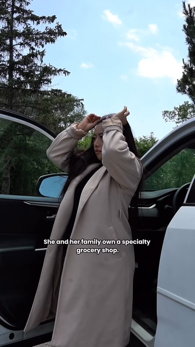 Instagram post by @tarabellarella for Yelp. Caption reads: [...] and it’s helped us grow in so many ways!....