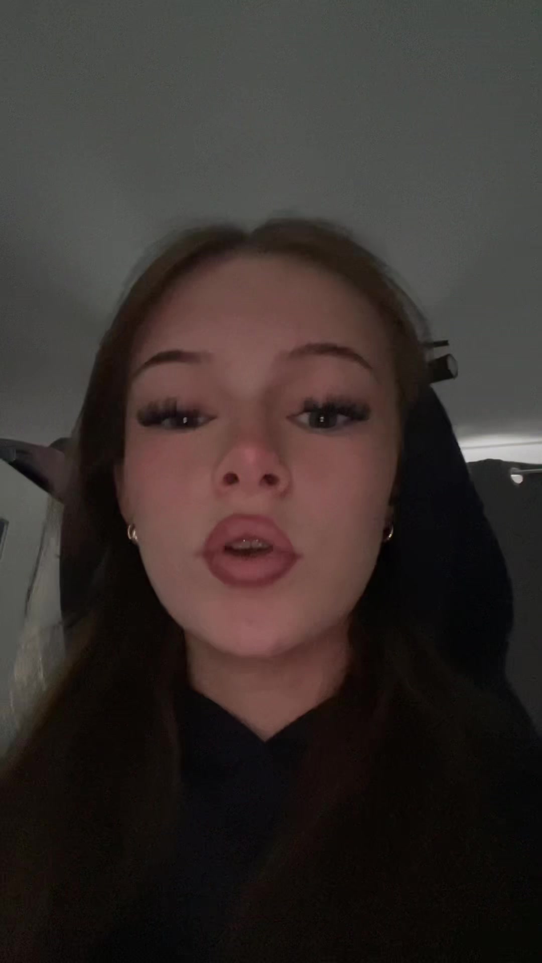 TikTok post by @graciewarr1 for Lashview. Caption reads: Lashes from @lashview #fyp #lipsync #lashes #viral....
