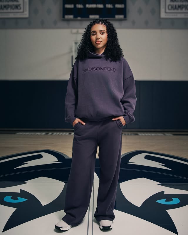 Instagram post by @azzi35 for Madison Reed. Caption reads: Confidence is the color of the season ✨

What....