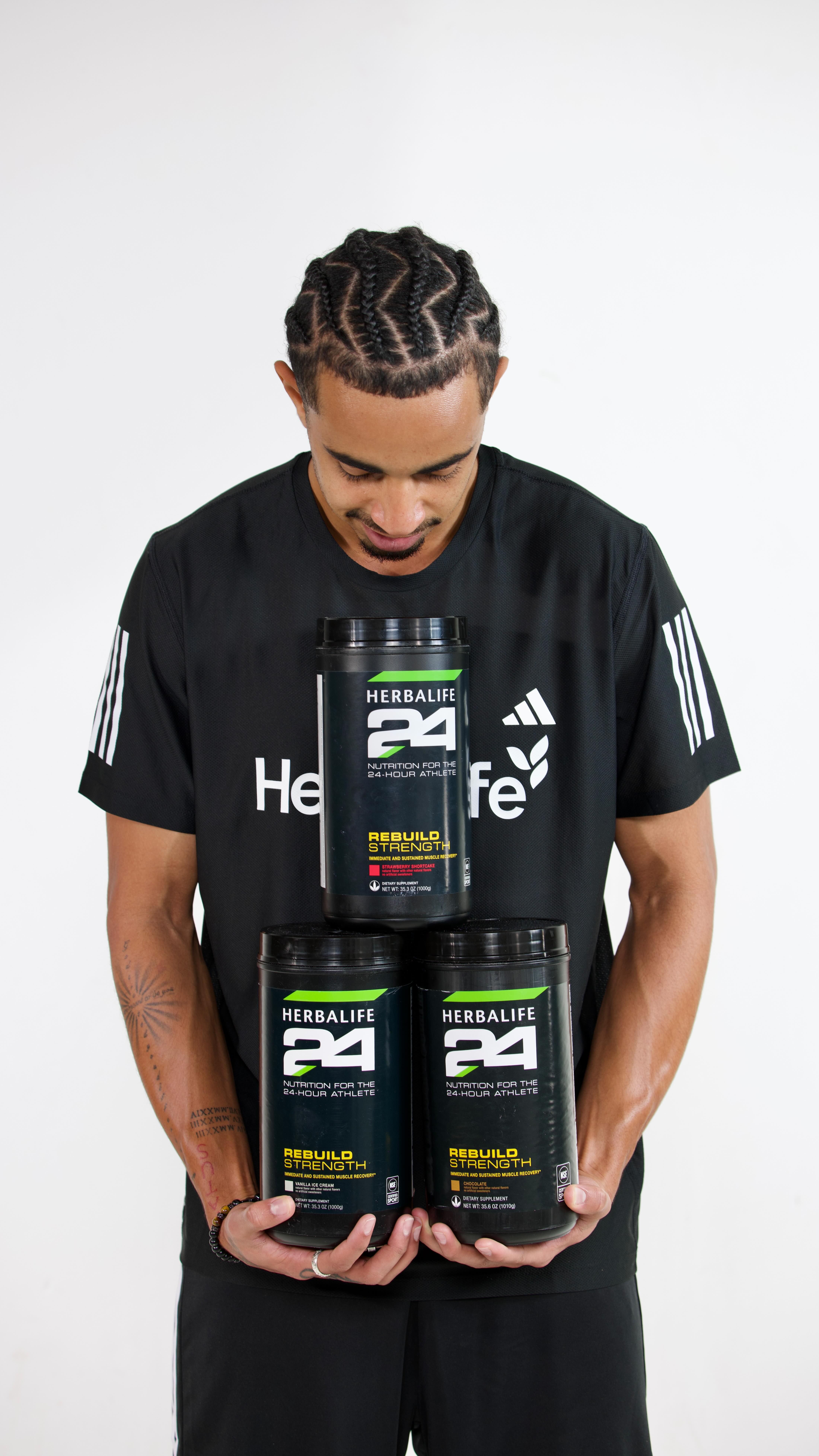 Instagram post by @jalenneal_ for Herbalife. Caption reads: Recover like PRO! ⚽🔥

✅ 24g of protein for rapid....