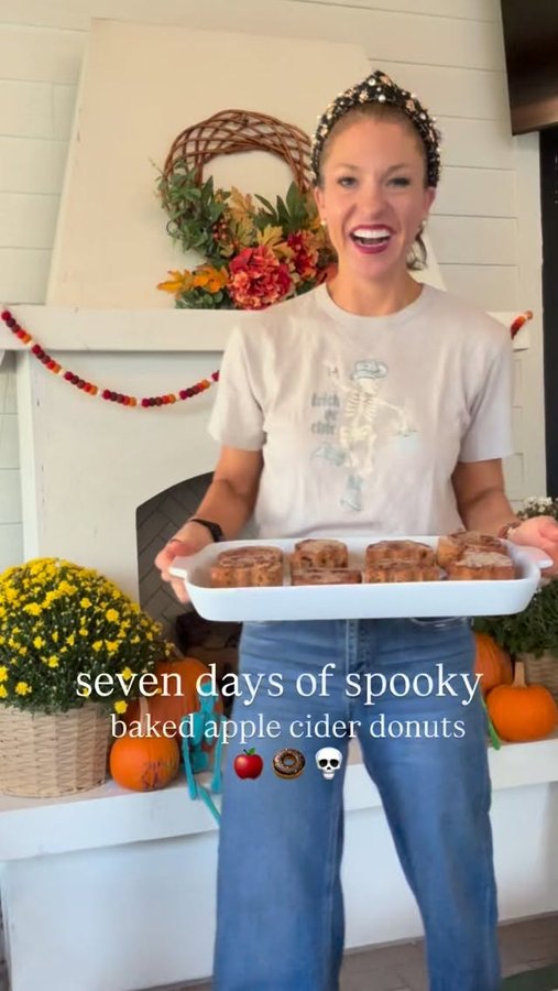 Instagram post by @teresalforehand for Chobani. Caption reads: Like & Comment “SPOOKY” for the recipe card +....