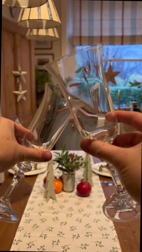 Instagram post by @sophiemarshallhome for Wayfair. Caption reads: ad I’m the person to make an entire tablescape....