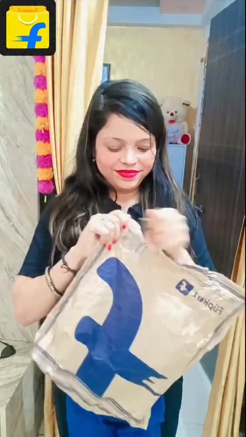 Instagram post by @priya29791_400k for Wishlink. Caption reads: [...] 👌 comment for link 🔗 
#flipkartfinds....