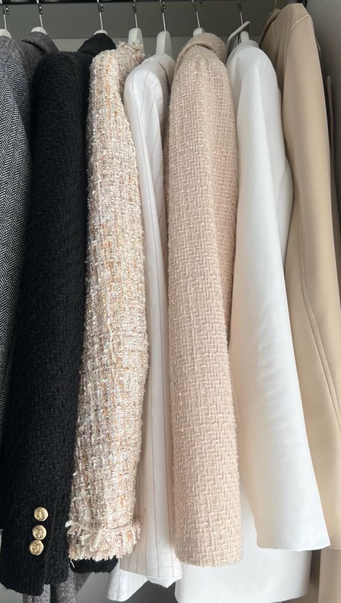 Instagram post by @gigidotel for Jolse. Caption reads: numbuzin Blue Bio-Retinol Pore Refining Serum
Blue....